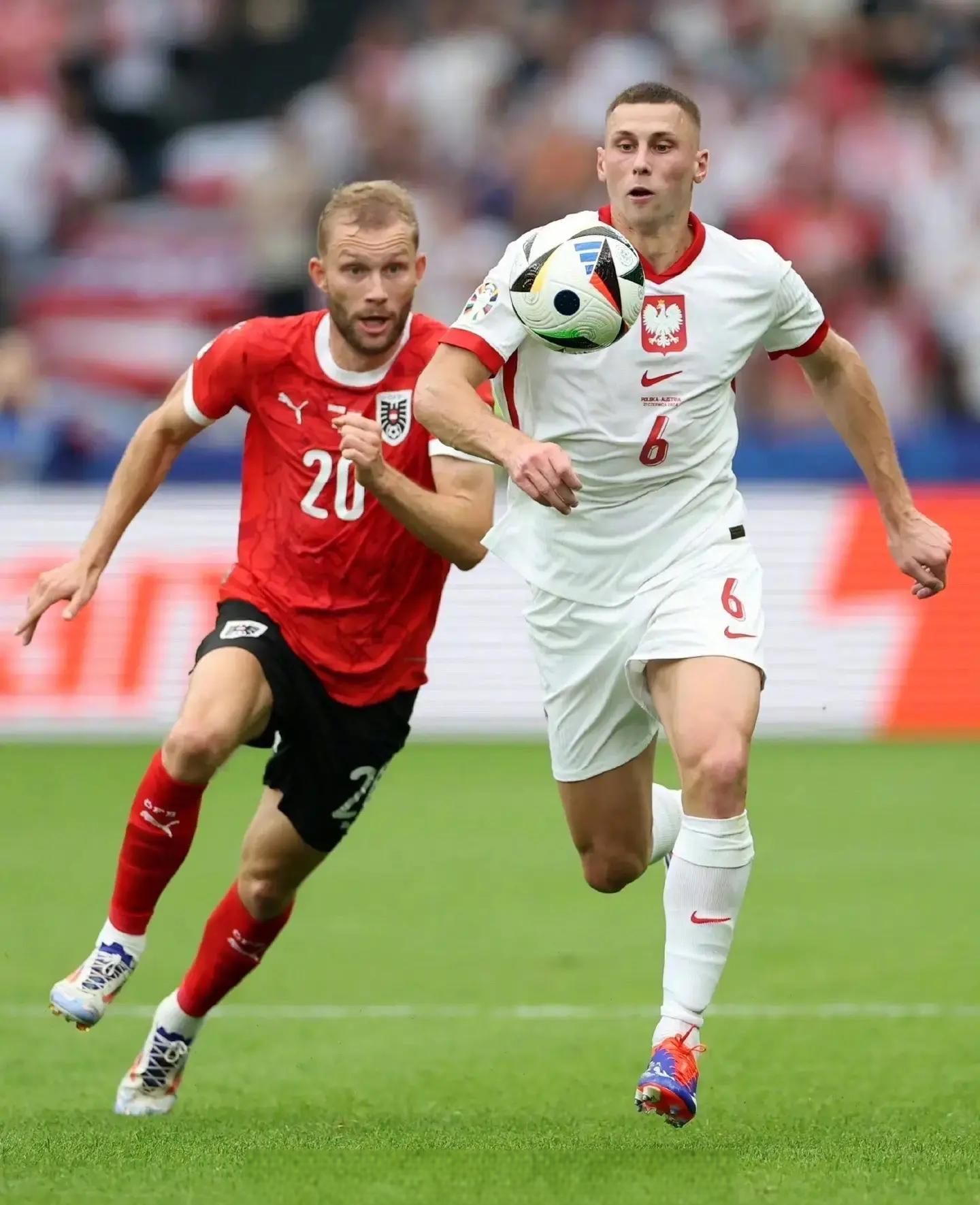 奥地利队与捷克队在欧洲进行友谊赛 奥地利队与捷克队在欧洲进行友谊赛