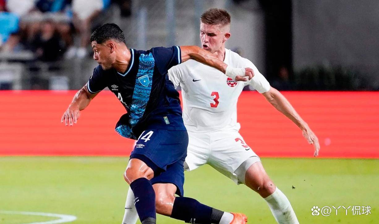 加拿大足球队在比赛中展现实力
