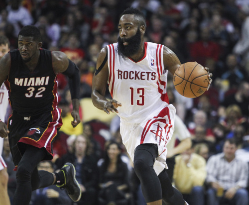 火箭大胜热火继续领跑榜首