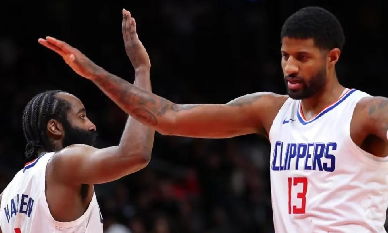 快船逆转独行侠,取得胜利 快船逆转独行侠,取得胜利