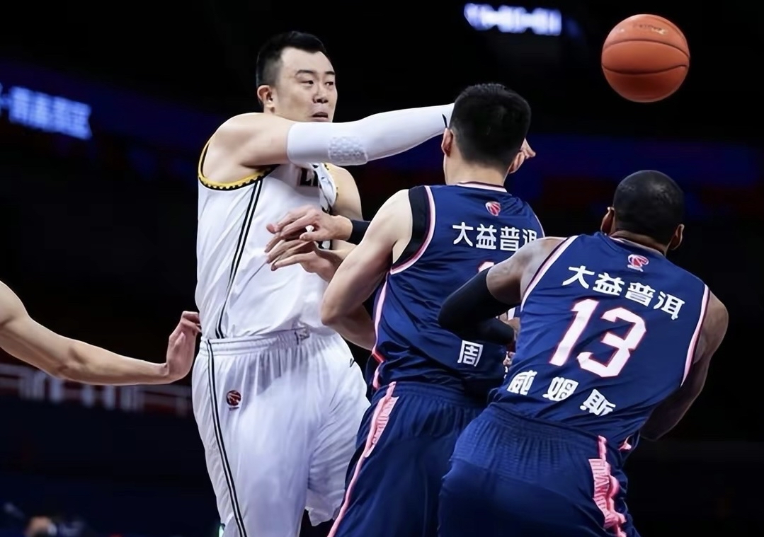 爱游戏官方入口-陕西篮球队实力雄厚，取得关键胜利