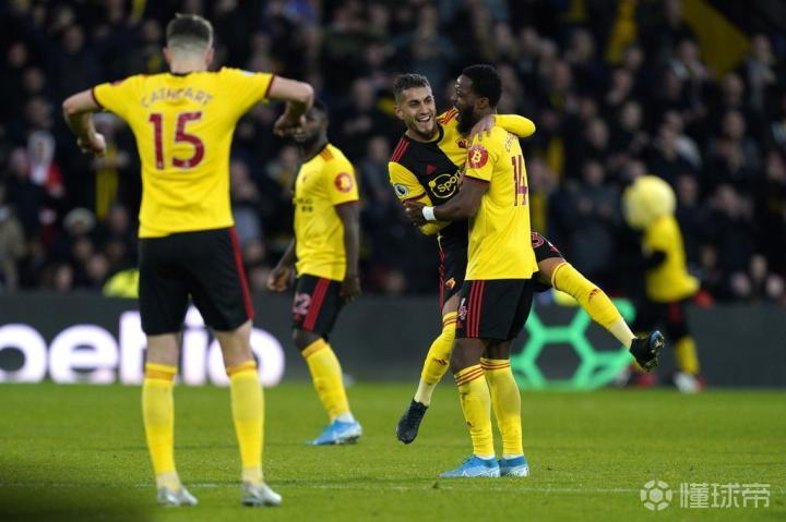 包含维拉主场不敌沃特福德，保级形势堪忧的词条