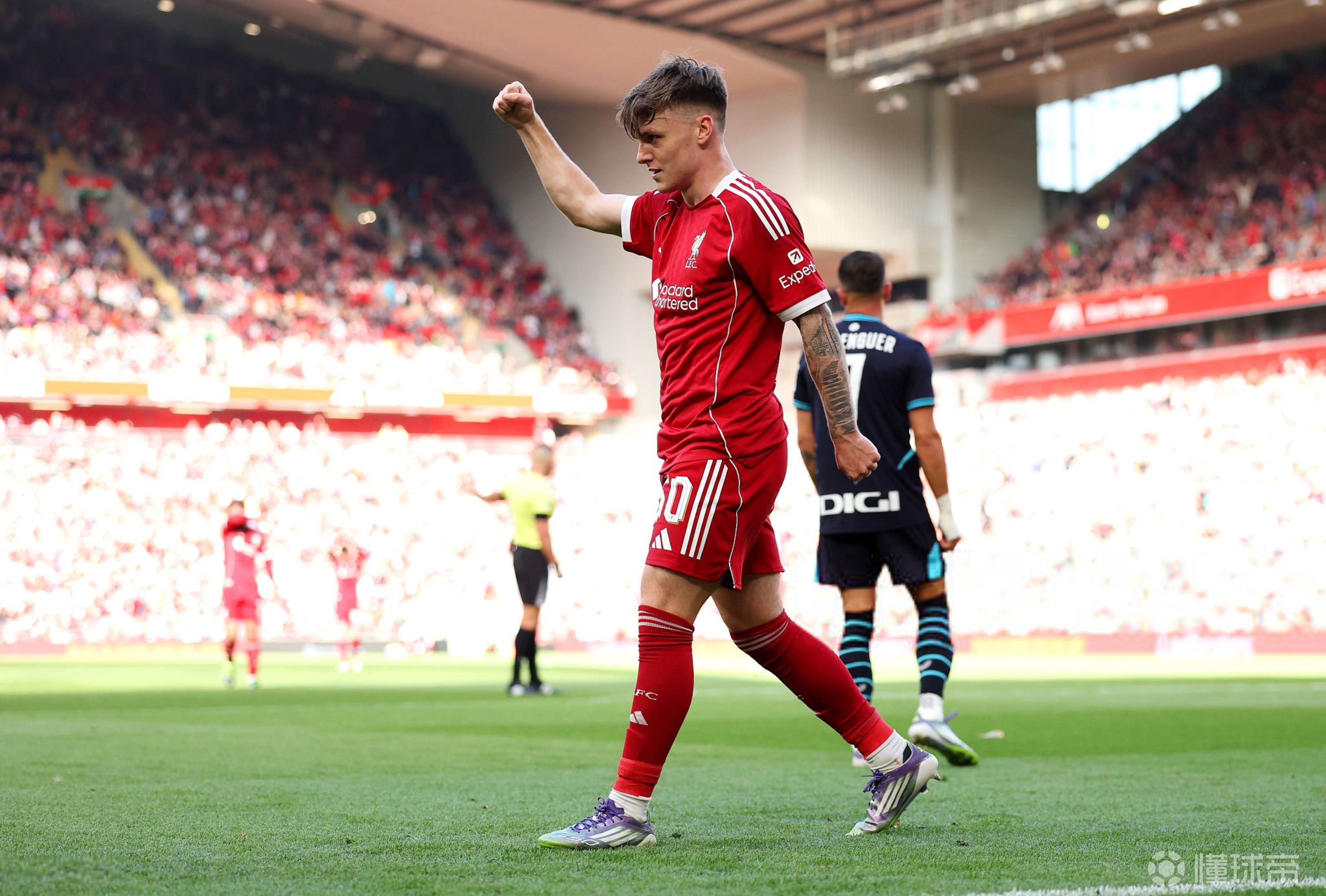 关于西汉姆联客场不敌利物浦,遭遇失利的信息 关于西汉姆联客场不敌利物浦,遭遇失利的信息