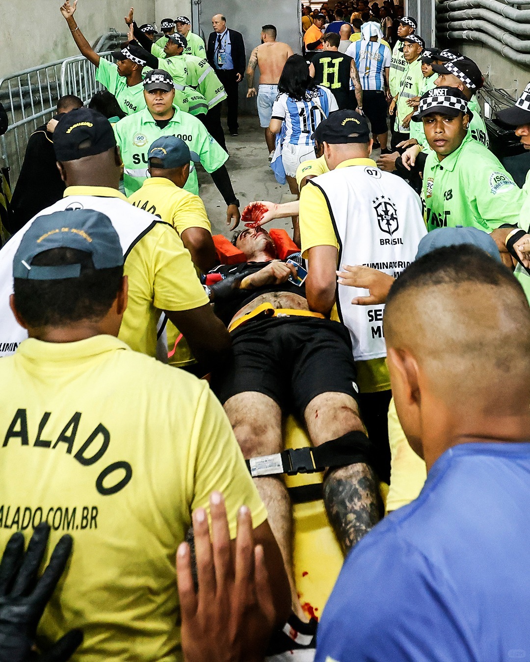 巴西球队友谊赛压倒对手 巴西球队友谊赛压倒对手